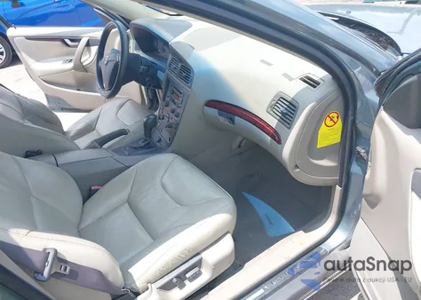 2003 Volvo S60 2.4T from USA, damaged, VIN YV1RS58D832256105